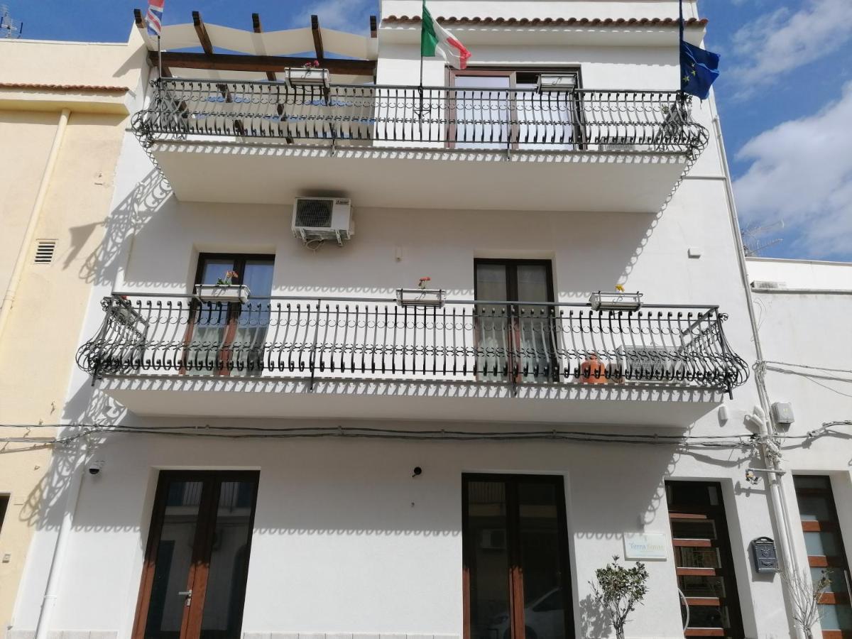 Terra Sinus Holiday House Terrasini Exterior photo